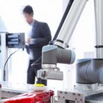 Setting up a prototype to test manufacturing tasks with a cobot