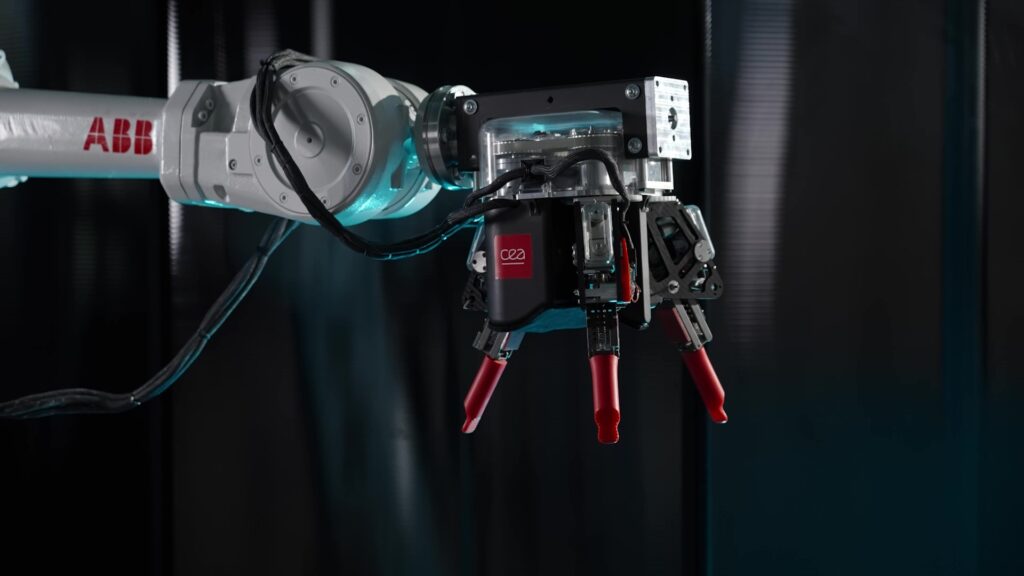 Test of intelligent grasping - object recognition and manipulation