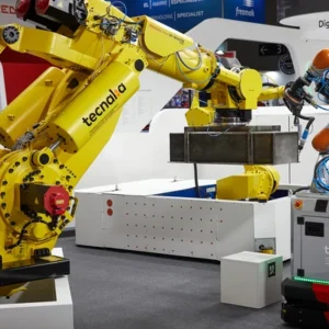 Dual-arm coordinated motion