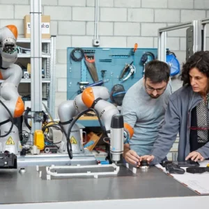 Checking the integrity and defects of parts with robots and 3D vision, ultrasonic techniques and thermogr